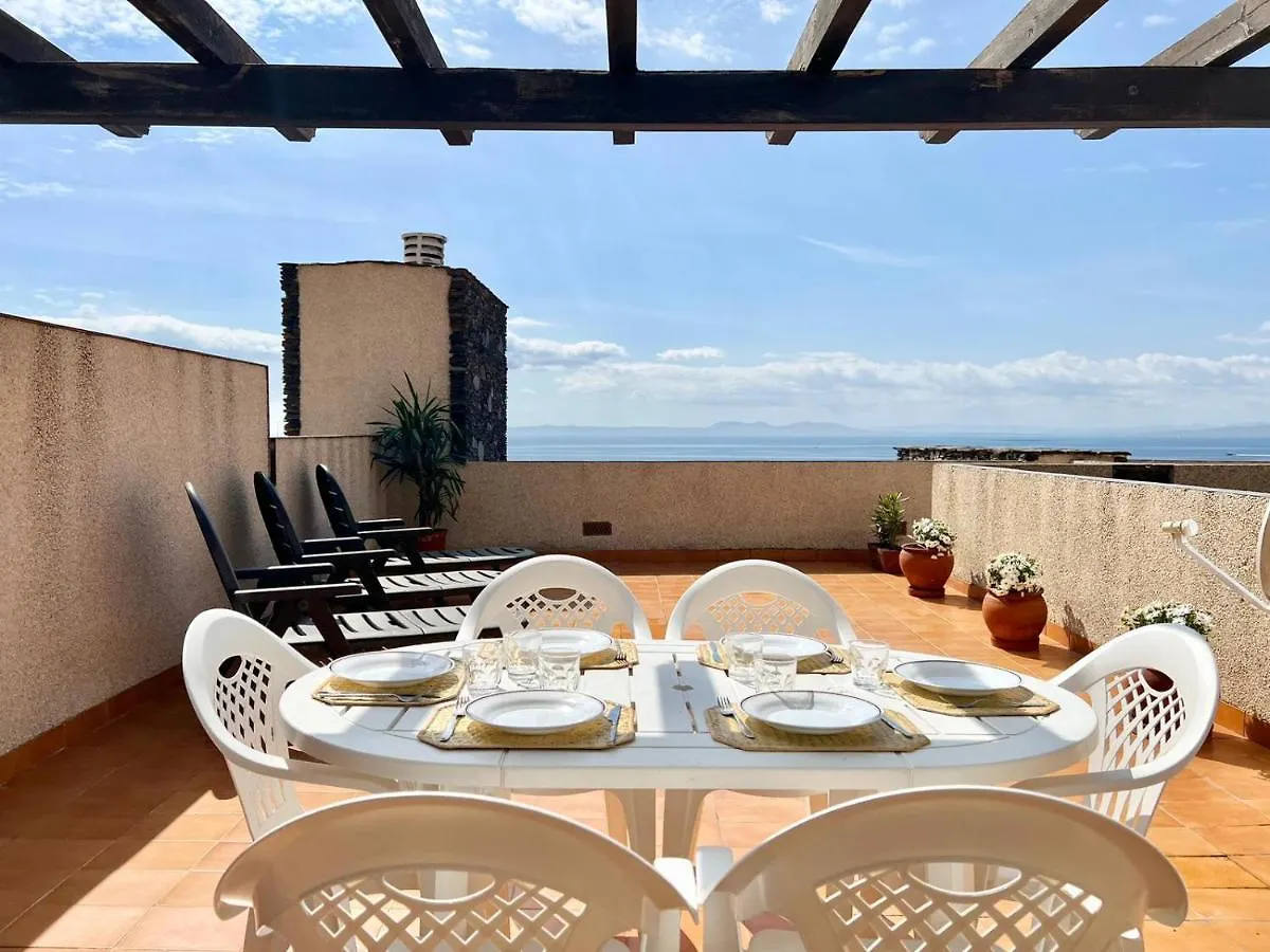 Apartamento Frente Al Mar Con Piscina Roses