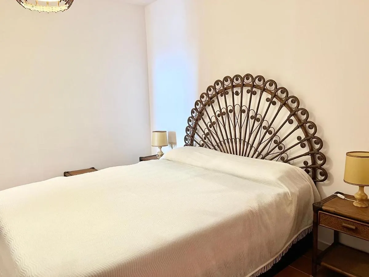 Apartamento Frente Al Mar Con Piscina Roses Apartment